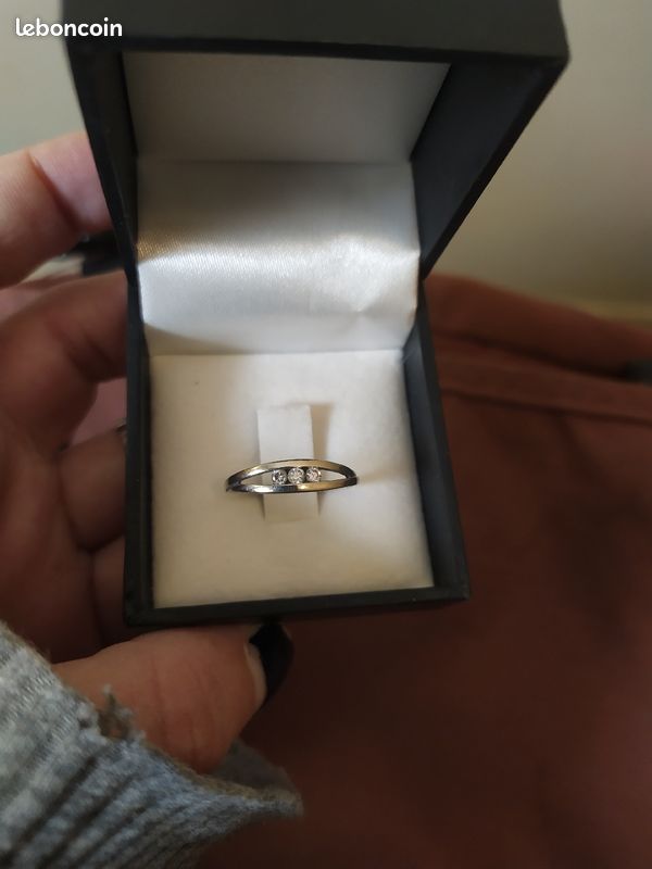 Bagues or blanc et diamants (image 2)