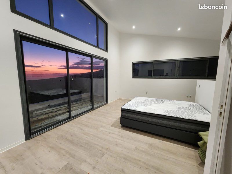 Maison 8 pièces 125 m² · à Le Tampon · 125 m² · 1 400 €