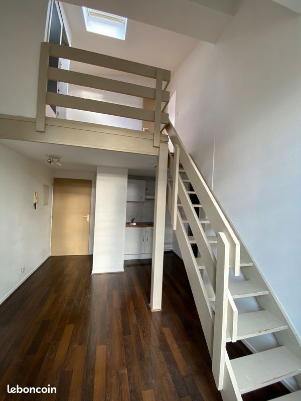Appartement duplex T2 bis / 2 chambres distinctes / quartier Capucins-Victoire - Bordeaux 33000 Saint-Michel Nansouty Saint-Genès (image principale 0)