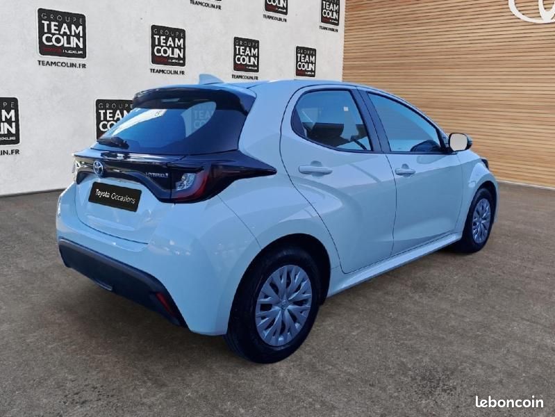 Toyota Yaris 116h Dynamic Business 5p + Programme Beyond Zero Academy MY22 (image 5)