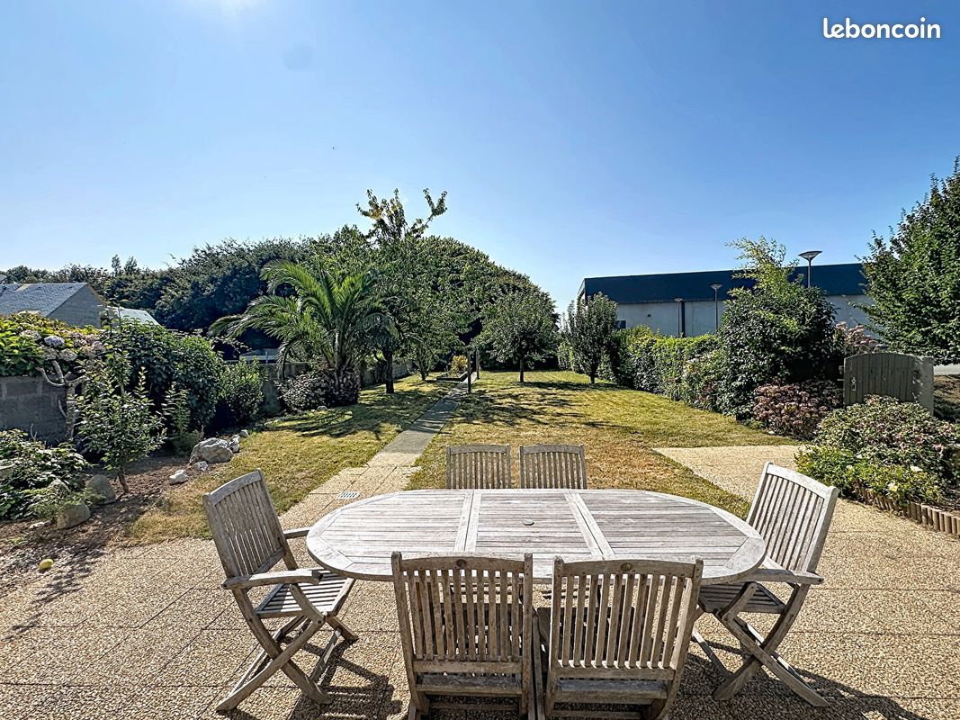 Maison 9 pièces 151 m² · à Lesneven · 151 m² · 164 500 €