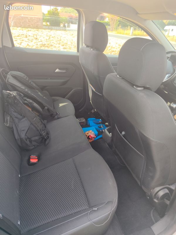Dacia Duster blue dci 115 cv confort (image 4)