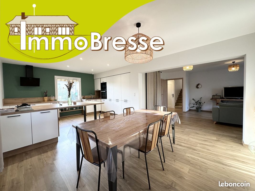 Maison 6 pièces 121 m² · à Attignat · 121 m² · 264 000 €