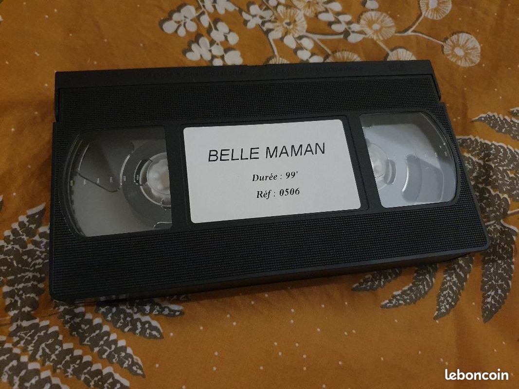 Cassette vidéo / K7 VHS *Belle Maman de Gabriel Aghion avec Catherine Deneuve, Vincent Lindon, Stephane Audran, Line Renaud [DON] (image 2)