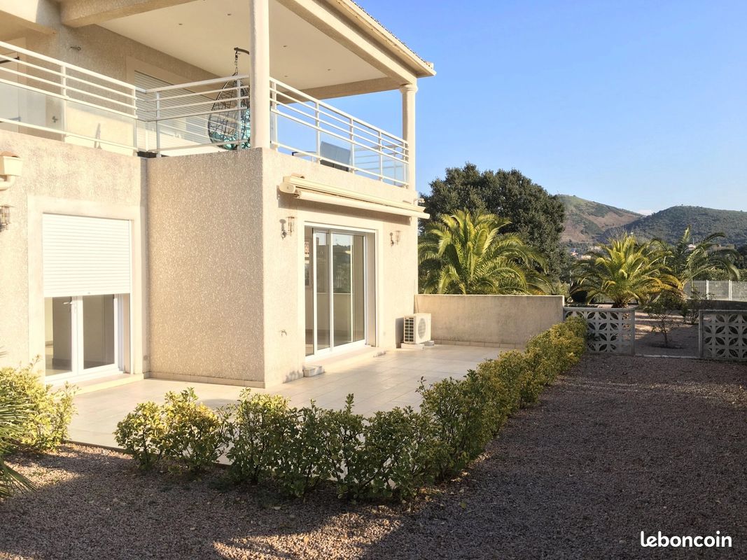 Appartement 4 pièces 102 m² · à Ajaccio · 102 m² · 1 405 €