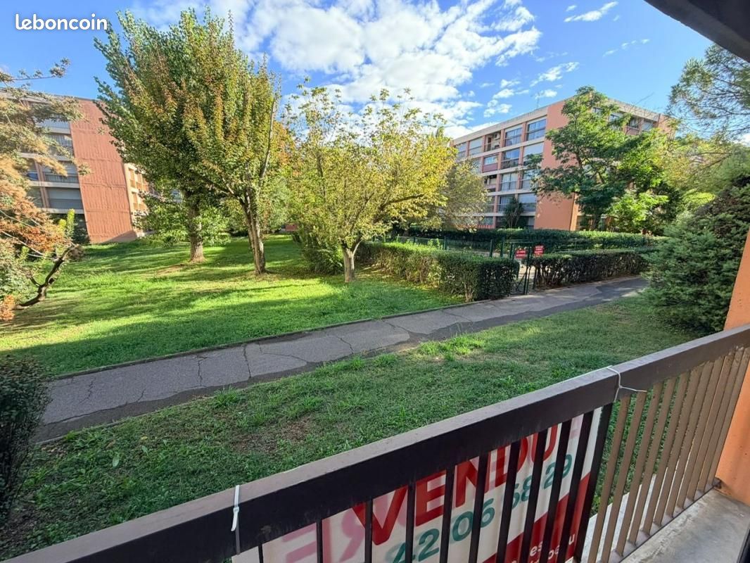 Appartement 5 pièces 99 m² · aux Pennes-Mirabeau · 99 m² · 235 000 €