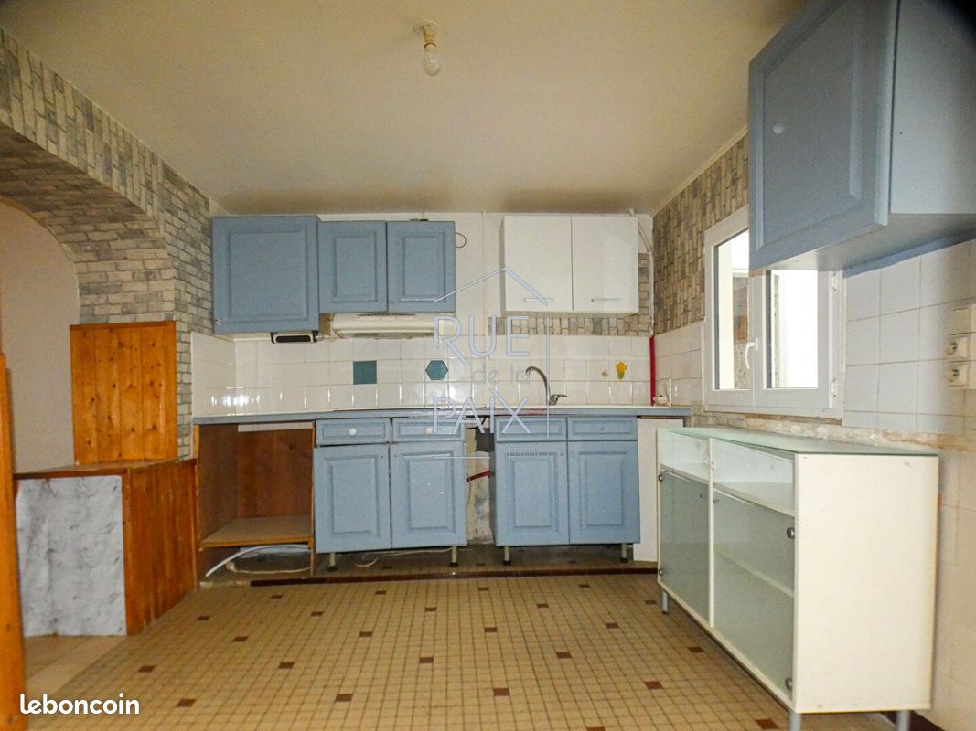 Maison de ville 5 pièces 100 m² - Thouars 79100 (image principale 4)
