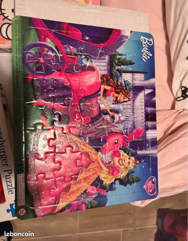 Puzzle rose Barbie à paillettes (image 1)