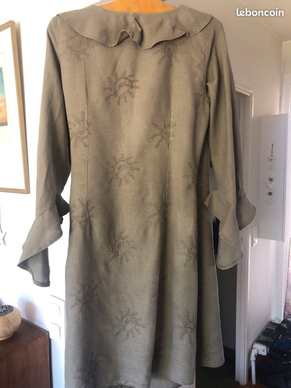 Robe (image 2)