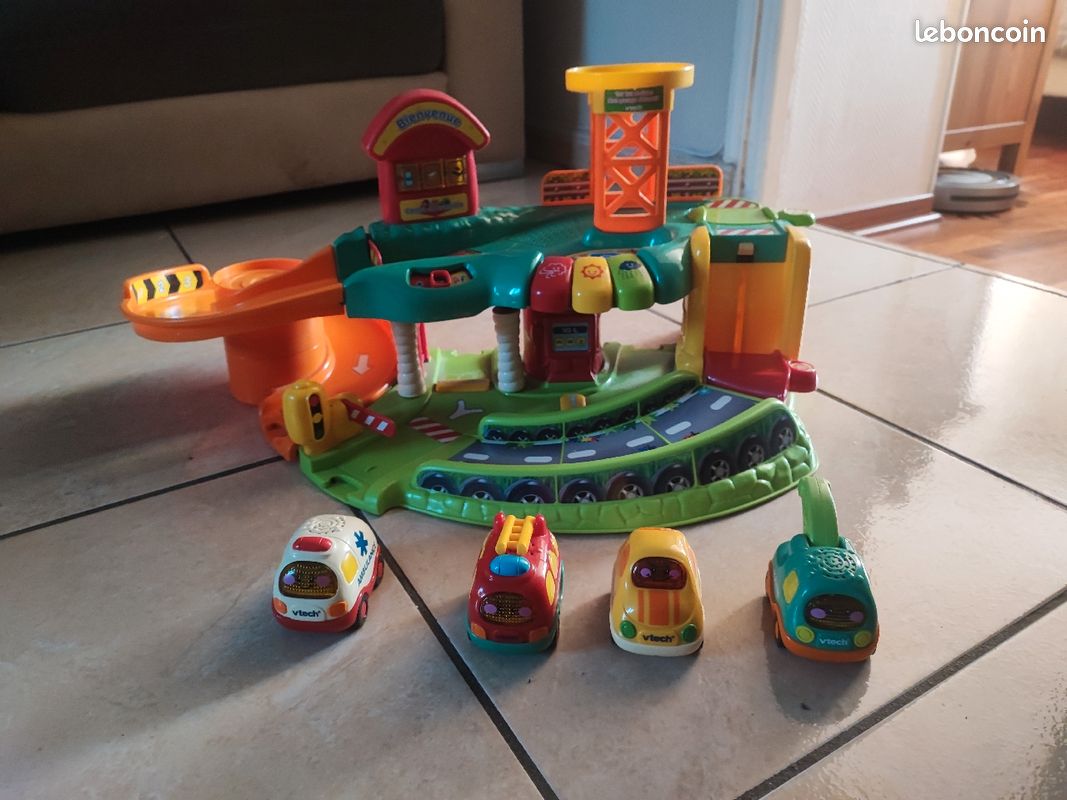 VTech mon premier garage tut tut mobile (image 3)