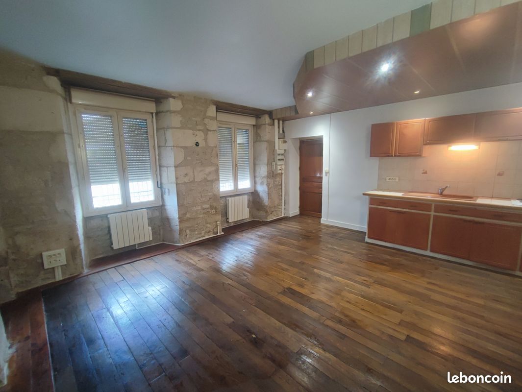 Appartement 1 pièce 30 m² · à Saint-Maixent-l'École · 30 m² · 340 €/mois