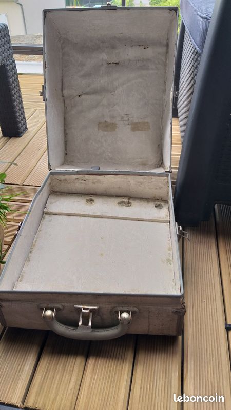 Projecteur de diapositives vintage (image 5)