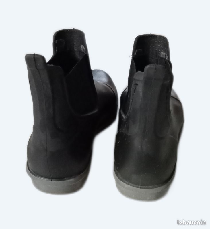 Boots (image 1)