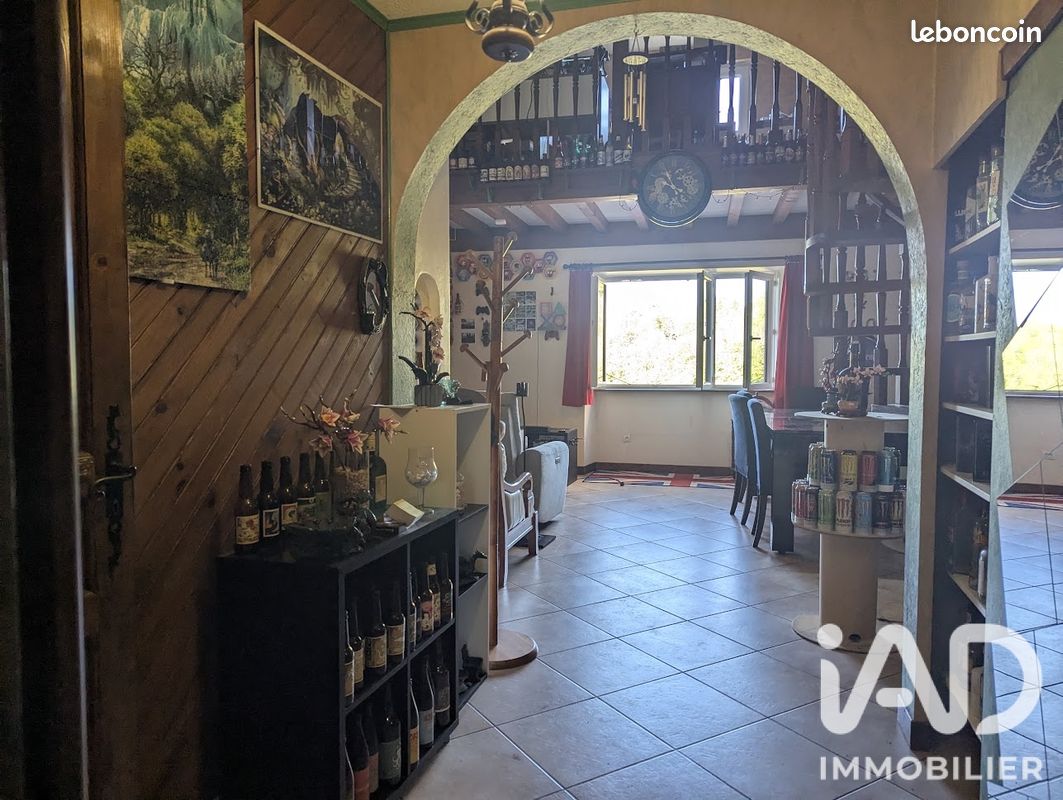 Maison 6 pièces 104 m² · à Nozières · 104 m² · 118 000 €