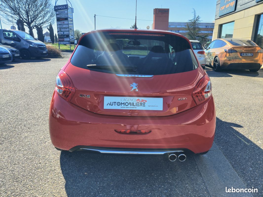 PEUGEOT 208 GTi 1.6 30Th Numérotée 898 (image 6)