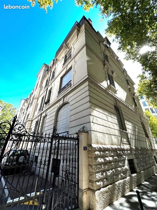 Appartement 7 pièces 216 m² · à Lyon · 216 m² · 4 065 €/mois