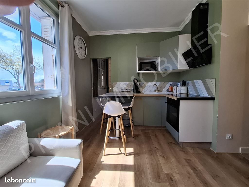 Local commercial 160 m²