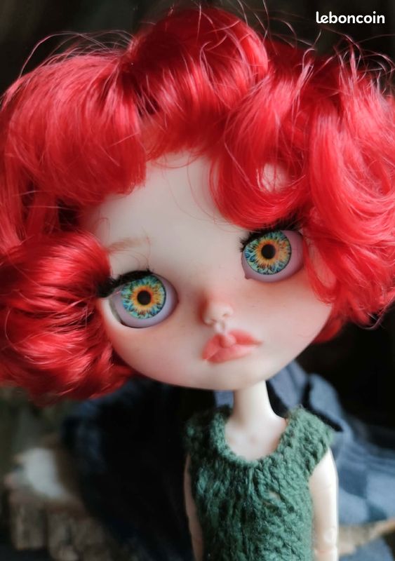 À vendre poupée blythe personnalisée signée et numerotée, nommée Leeloo (image 5)