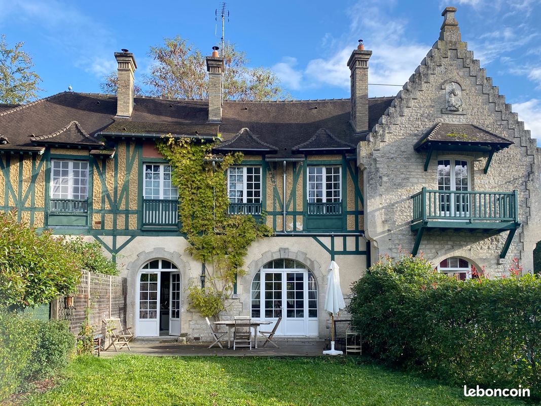 Maison 5 pièces 110 m² · à Vieux-Moulin · 110 m² · 1 390 €/mois