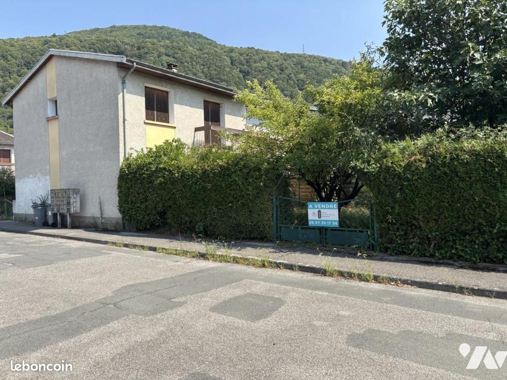 Maison 4 pièces 89 m² · à Poisat · 89 m² · 315 000 €