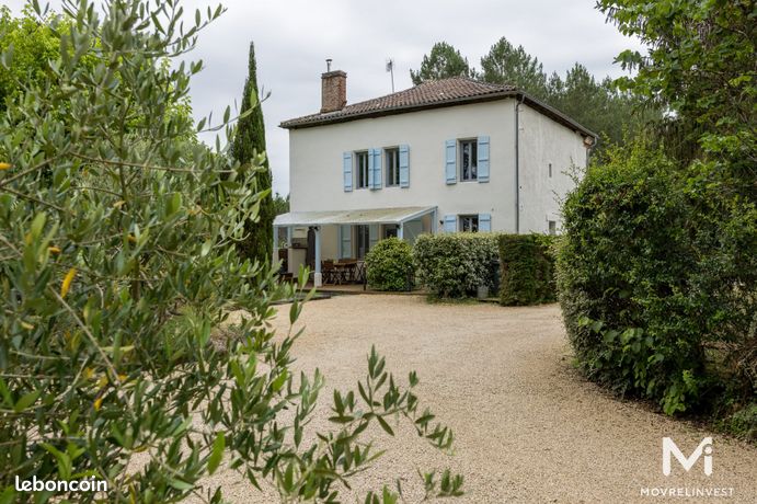 Propriété 6 pièces 153 m²