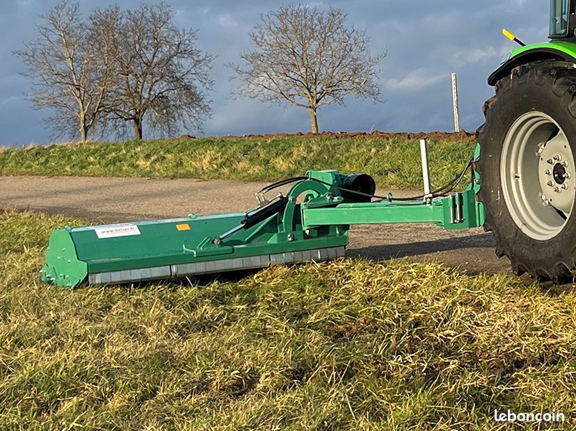 Beiser Machine Beiser Broyeur d’accotement latéral double - Matériel agricole