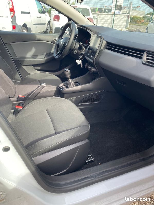CLIO 5 Société 1.5 DCI 85cv TVA RECUPERABLE 94 700KM (image 4)