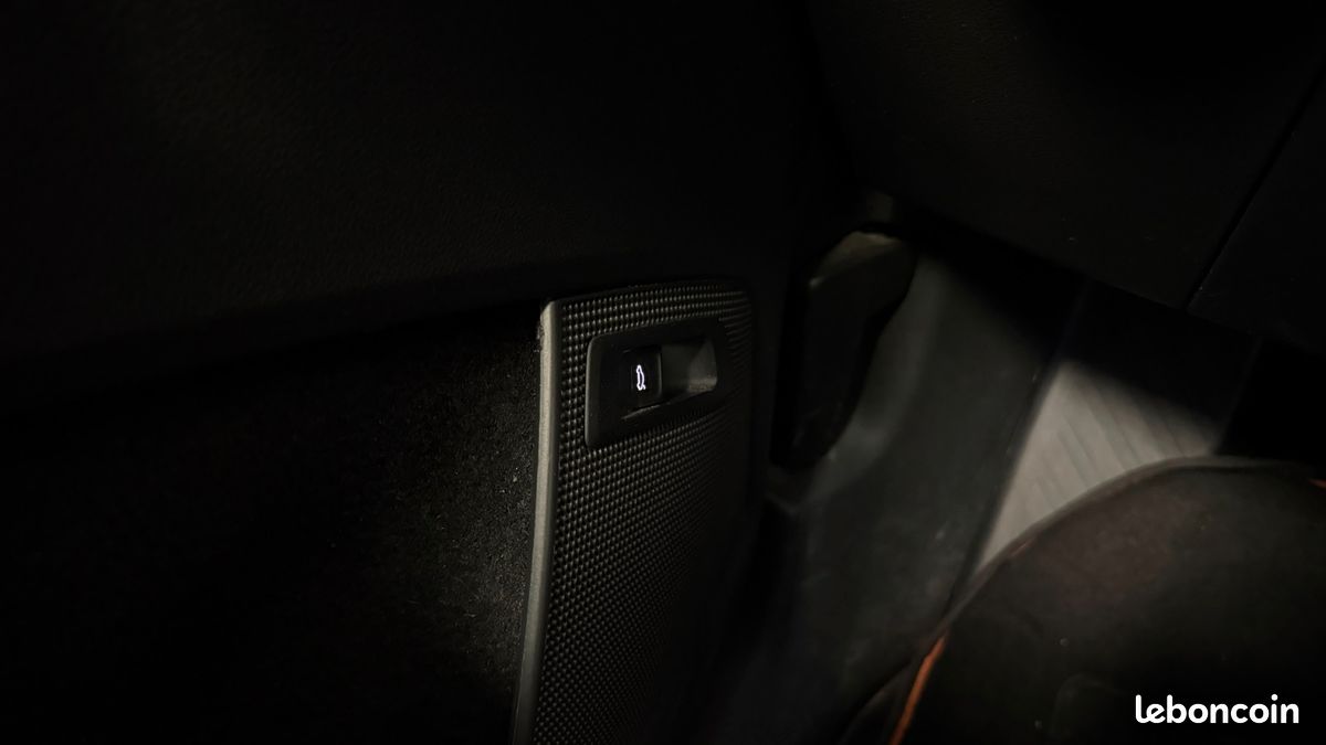 Skoda kodiaq 2.0 tdi 150 scr active 4x2 dsg bva + crochet d'attelage + camera 360 + 4 pneus (image 24)