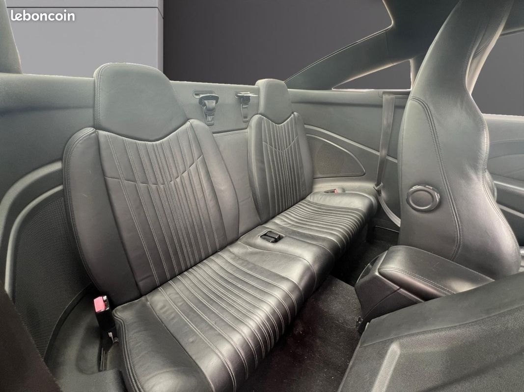 PEUGEOT RCZ 2.0 HDi FAP 160ch Magnetic Garantie 12 mois (image 11)