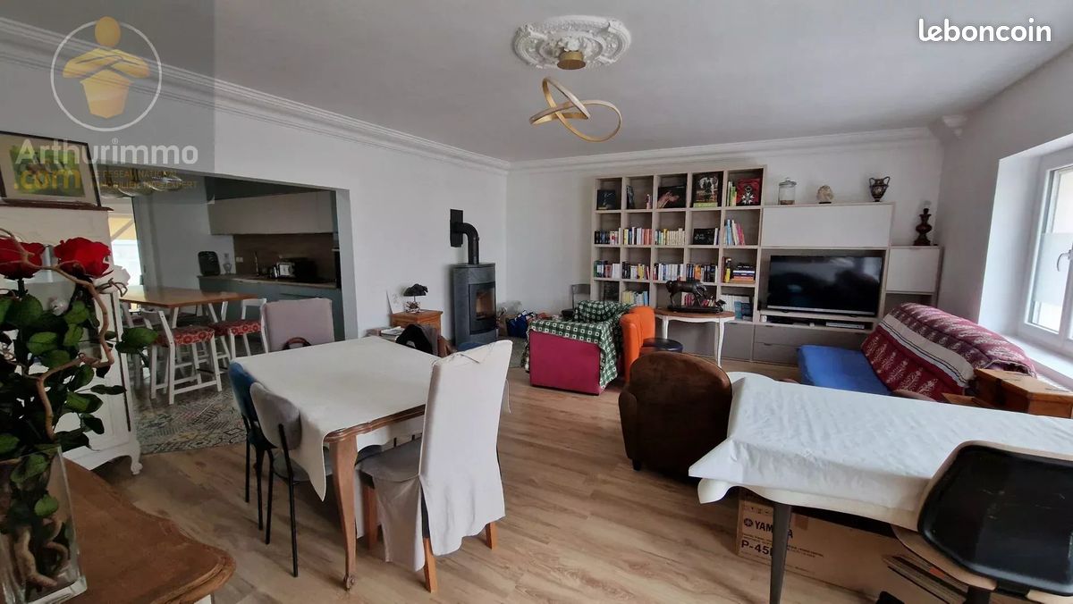 Maison 8 pièces 160 m² · à Bois-de-Céné · 160 m² · 275 000 €