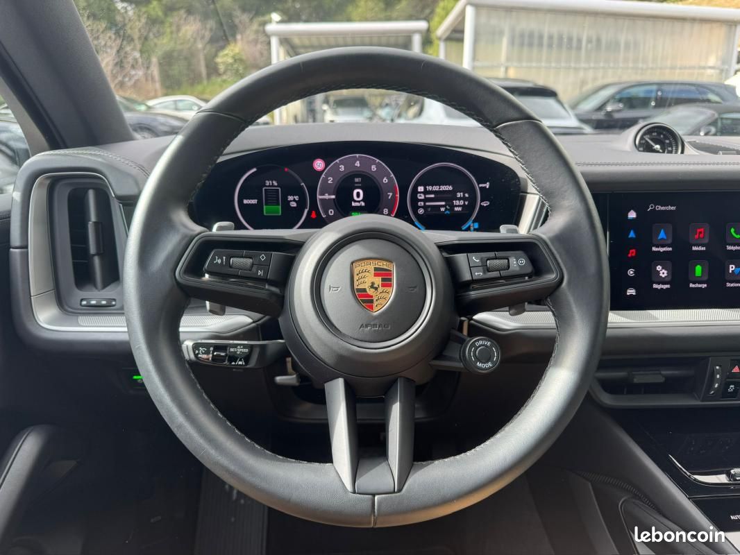 Porsche Cayenne Coupé E-Hybrid 3.0 V6 470 ch (image 10)