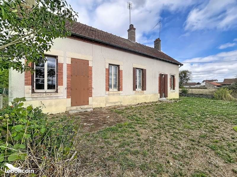 Maison 4 pièces 96 m² · à Charenton-du-Cher · 96 m² · 77 420 €
