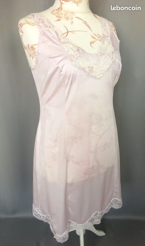 jolie combinaison & fond de robe vintage jolie dentelle T40/42 ref