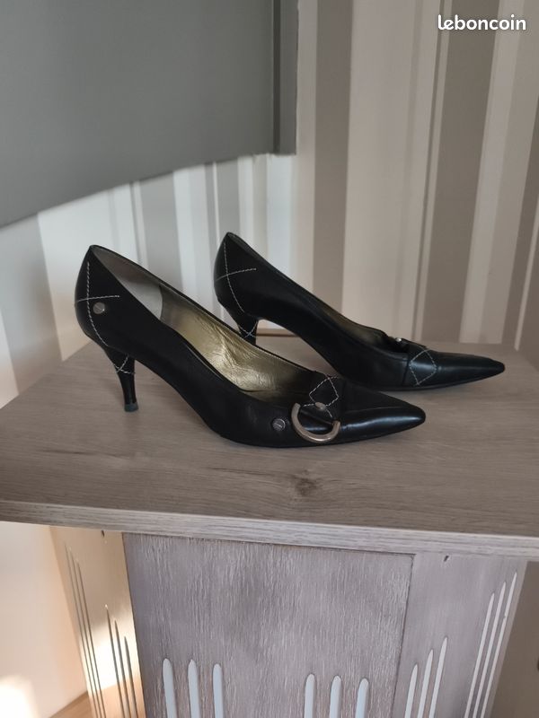 Escarpins Givenchy. Taille 38 (image 4)