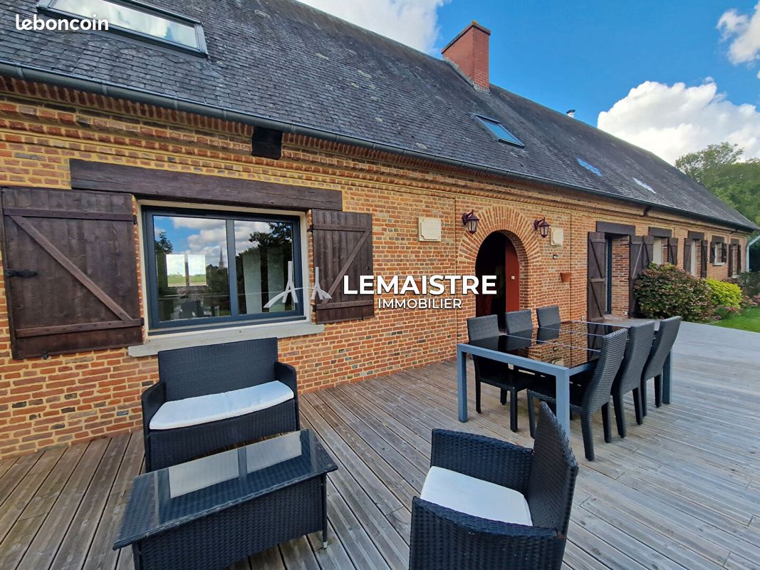 Maison 5 pièces 226 m² · à Saint-Romain-de-Colbosc · 226 m² · 449 000 €