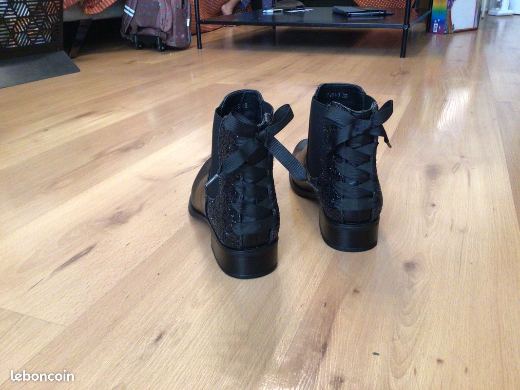 Boots neuves à vendre (image 2)
