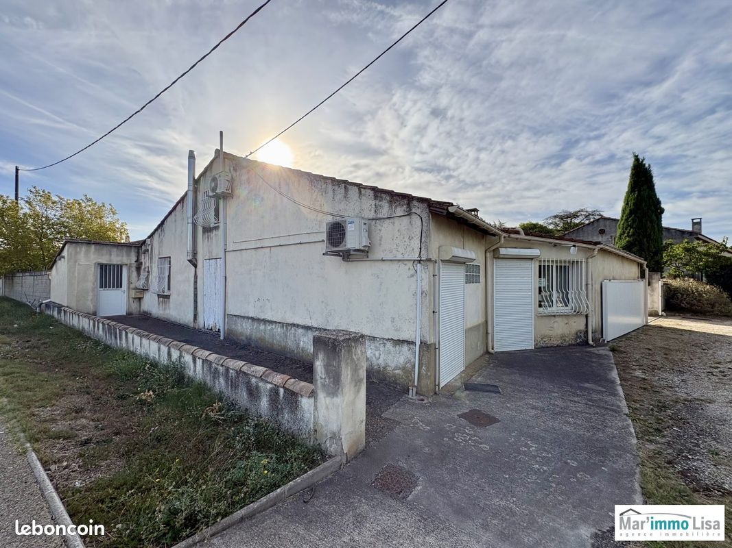 Maison 11 pièces 168 m² · à Taillades · 168 m² · 381 600 €