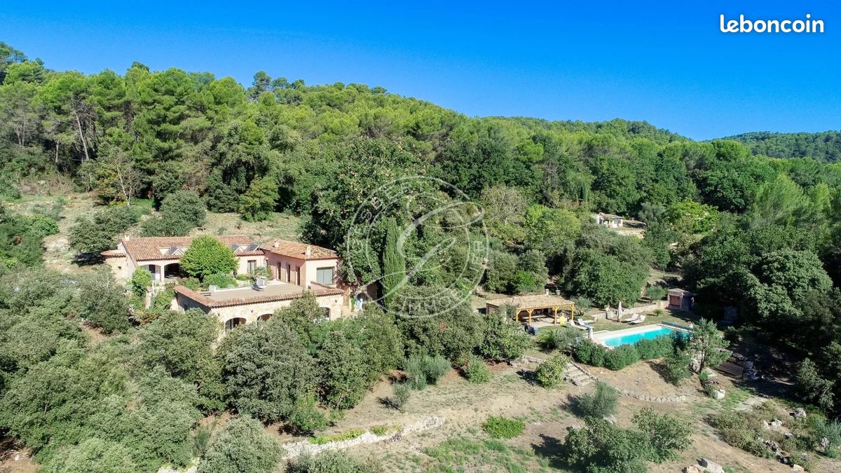 Maison 9 pièces 310 m² · à Salernes · 310 m² · 1 150 000 €