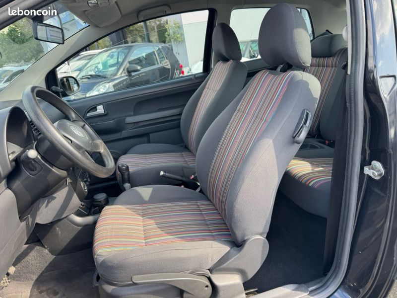Volkswagen FOX 1.2 55CH TREND (image 8)