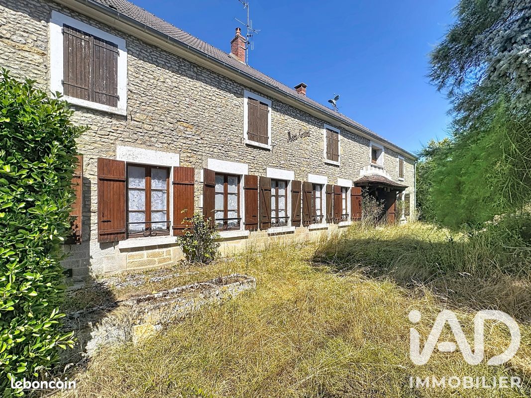 Maison 12 pièces 223 m² (image 1)