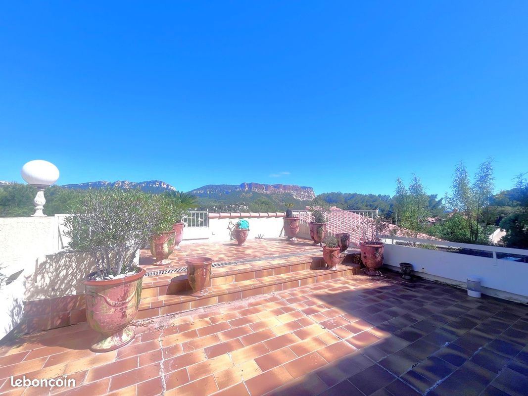 Appartement 4 pièces 144 m² · à Cassis · 144 m² · 1 740 000 €