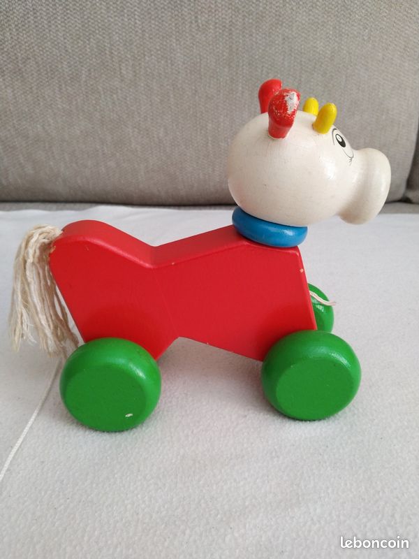 Jouet vache a tirer en bois (image 1)