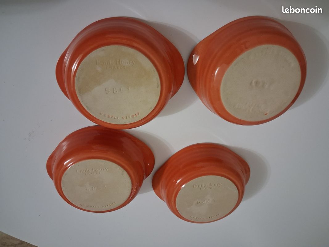 Ramekin No. 9 – Emile Henry – La Guilde Culinaire