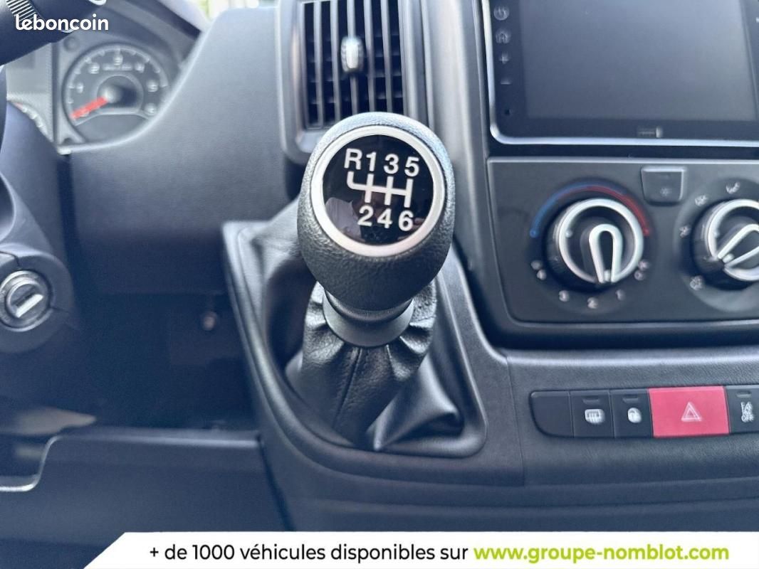 Citroën Jumper FOURGON TOLE 33 L1H1 BLUEHDi 140 S&S BVM6 (image 14)
