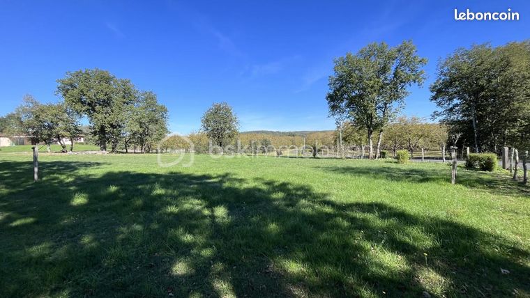 Terrain 3 000 m² Azerat
