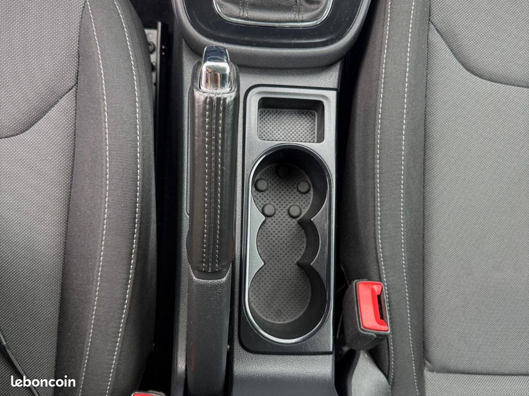 SKODA FABIA 1.0 Ambition 80 ch BVM5 TVA RECUPERABLE (image 30)
