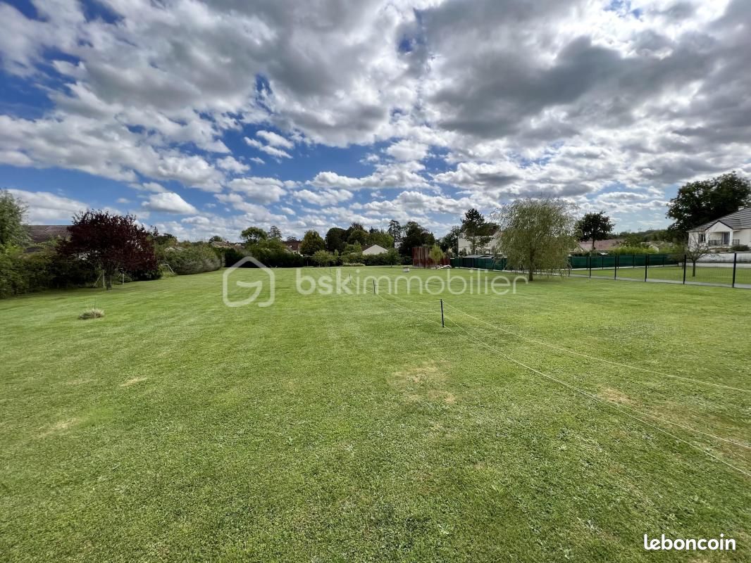 Terrain 2 200 m² Boissise La Bertrand · à Boissise-la-Bertrand · 238 990 €