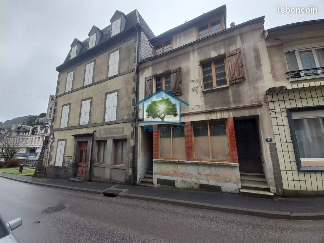 Immeuble 18 pièces 400 m² · à La Bourboule · 400 m² · 133 500 €