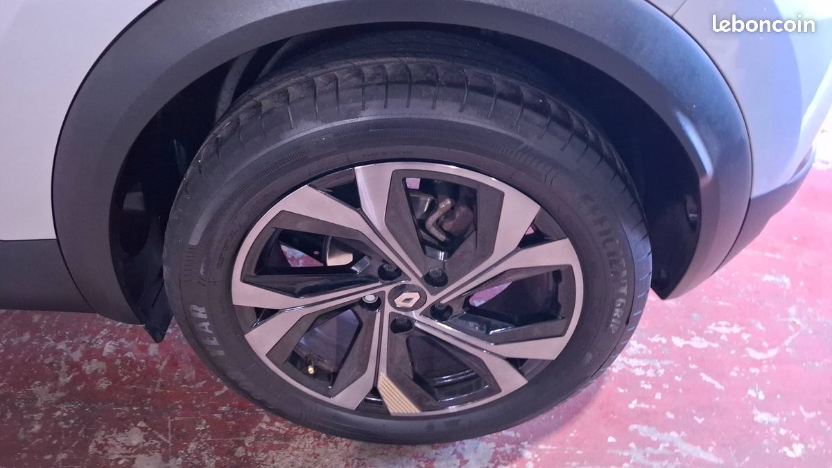 Renault captur e tech full hybrid 145 engineered (image 8)