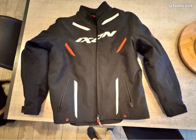 Veste de chasse enfant d'occasion - Vêtements Veste de chasse enfant d'occasion - Vêtements